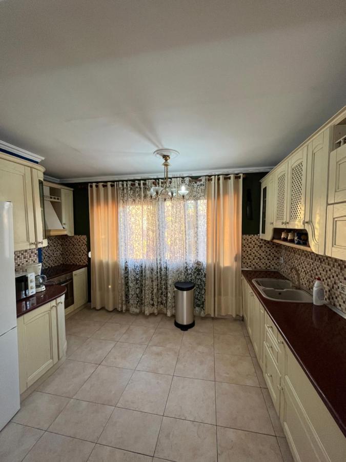 Skanderbeg Square Explorer Apartments Tirana Bagian luar foto