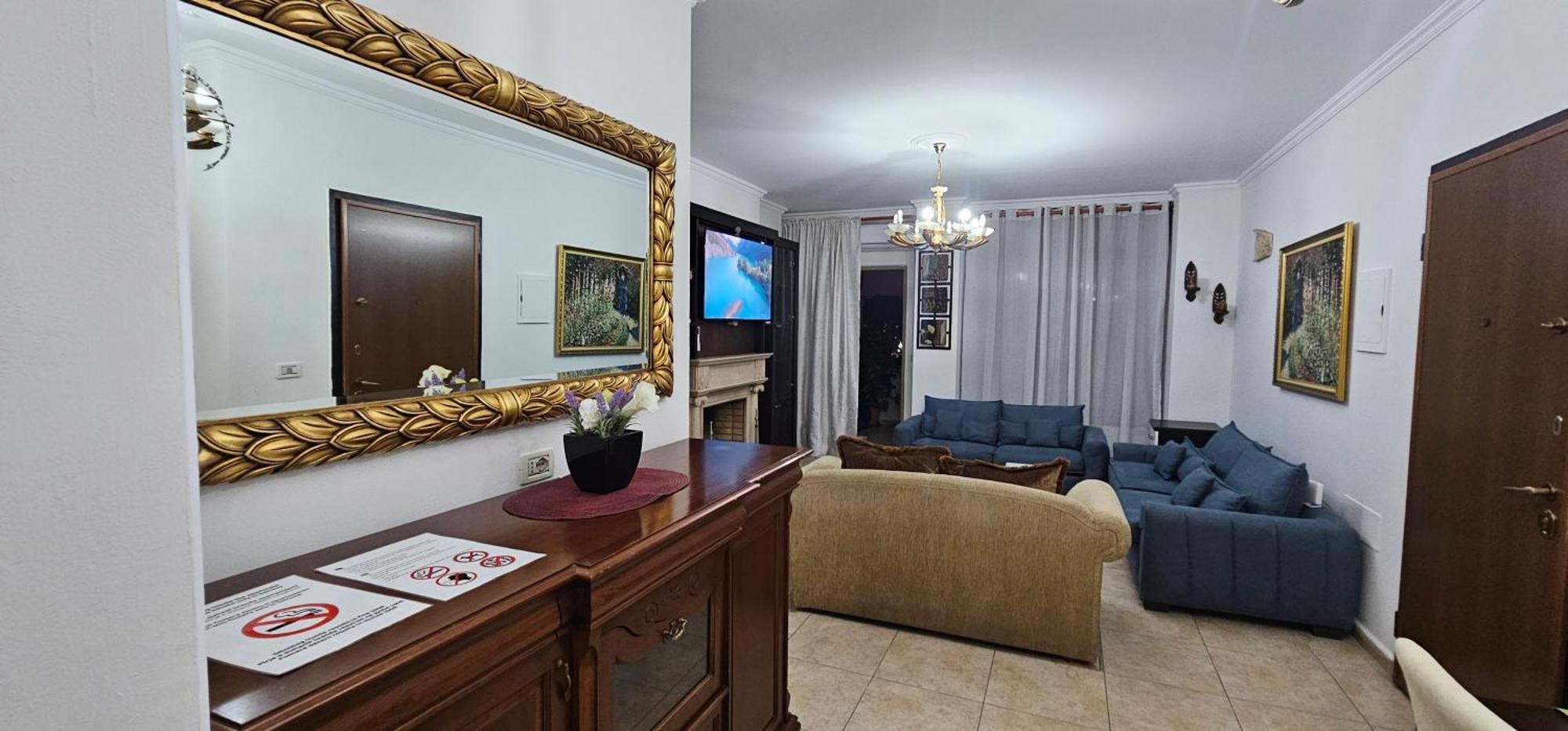Skanderbeg Square Explorer Apartments Tirana Bagian luar foto